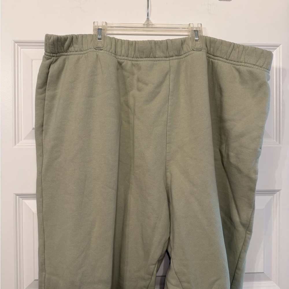 M. Fraise Go To Cinchable Sweatpants in Sage Green - Mia Maples - Picture 9 of 15